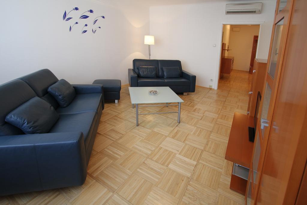 Top Location Vienna Marc Aurel Room photo